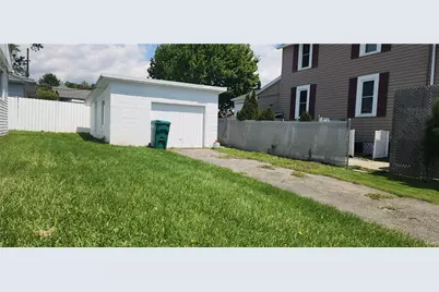 303 N 3rd St, Indiana Boro, PA 15701 - Photo 5