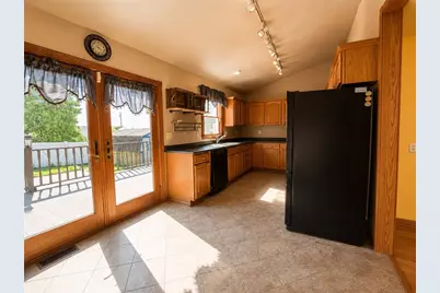 213 College St, Ellwood City, PA 16117 - Photo 9