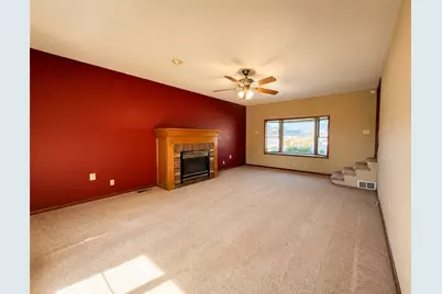 213 College St, Ellwood City, PA 16117 - Photo 5