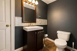 213 College St, Ellwood City, PA 16117 - Photo 11