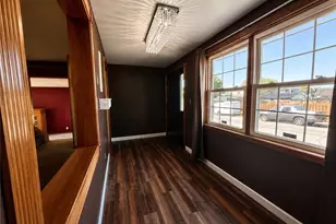 213 College St, Ellwood City, PA 16117 - Photo 3
