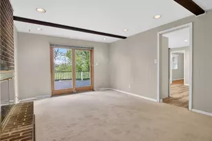 219 Main Entrance Dr, Pittsburgh, PA 15228 - Photo 17