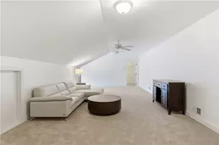 2009 Deacon Dr, Unity Township, PA 15650 - Photo 27