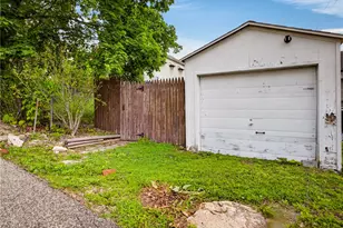 1616 Leolyn St, Pittsburgh, PA 15210 - Photo 23
