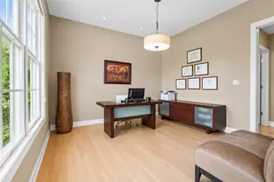1219 Fairstead Ln, Pittsburgh, PA 15217 - Photo 5