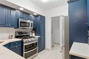 5825 Fifth Ave, Pittsburgh, PA 15232 - Photo 17