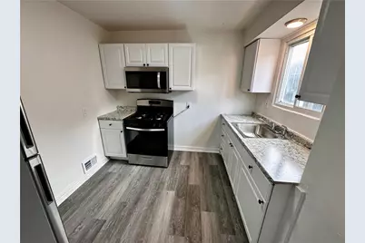 1410 Fallowfield Ave #1, Beechview, PA 15216 - Photo 5