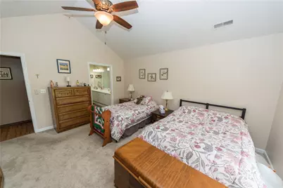 1905 Golf Course Dr, South Strabane, PA 15301 - Photo 11