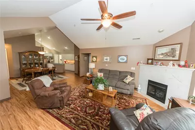 1905 Golf Course Dr, South Strabane, PA 15301 - Photo 3
