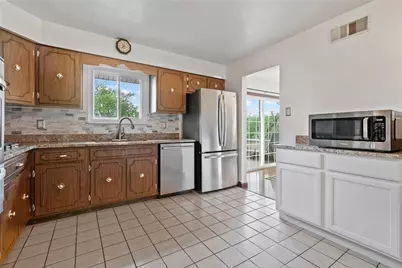 2110 Lorenzi Lane, Robinson Twp, PA 15136 - Photo 9