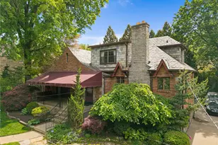 1371 Navahoe Dr, Pittsburgh, PA 15228 - Photo 1
