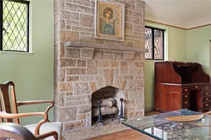 1371 Navahoe Dr, Pittsburgh, PA 15228 - Photo 9