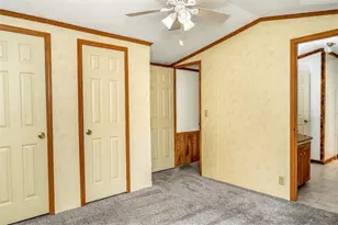 206 Kingston Ln, White Township, PA 15701 - Photo 11