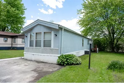 206 Kingston Ln, White Township, PA 15701 - Photo 3