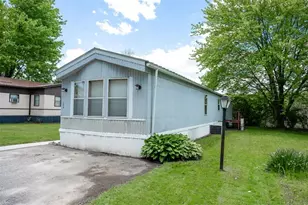 206 Kingston Ln, White Township, PA 15701 - Photo 3