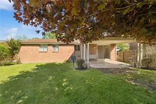 349 Crescent Gardens Dr, Pittsburgh, PA 15235 - Photo 29