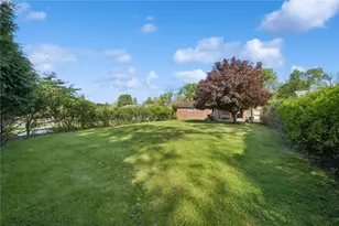 349 Crescent Gardens Dr, Pittsburgh, PA 15235 - Photo 31