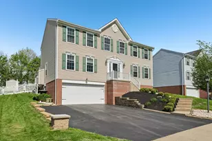 215 Cobblestone Dr, Ohio Township, PA 15237 - Photo 1