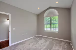 828 Village Dr, Pittsburgh, PA 15237 - Photo 39
