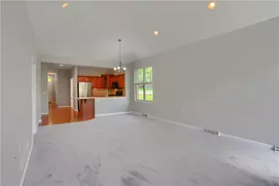 828 Village Dr, Pittsburgh, PA 15237 - Photo 15