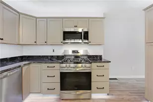 2422 Salisbury St, Pittsburgh, PA 15210 - Photo 11