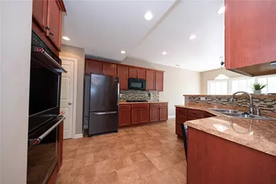 252 Estates Dr, Richland, PA 15044 - Photo 9