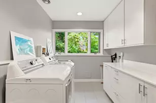 1093 Lyndhurst Dr, Pittsburgh, PA 15206 - Photo 23