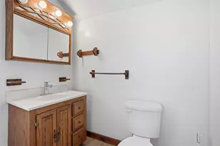 809 Frank St, West Mifflin, PA 15122 - Photo 15