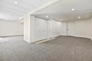 1045 Redoak Dr, Penn Twp, PA 15636 - Photo 25