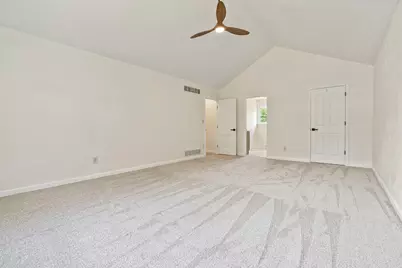 1045 Redoak Drive, Penn Twp, PA 15636 - Photo 15