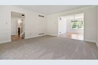 1045 Redoak Drive, Penn Twp, PA 15636 - Photo 11