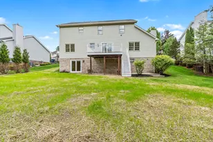 1045 Redoak Dr, Penn Twp, PA 15636 - Photo 31