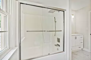 1045 Redoak Dr, Penn Twp, PA 15636 - Photo 23