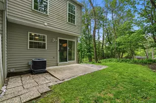 1002 Pinoak Ct, Chalfant Boro, PA 15112 - Photo 5