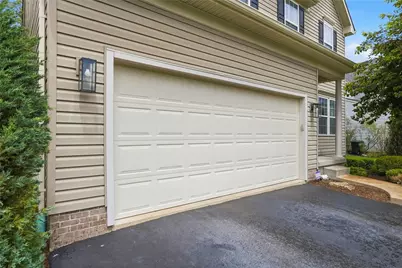 217 Arroyo Dr, Moon/Crescent Twp, PA 15108 - Photo 5