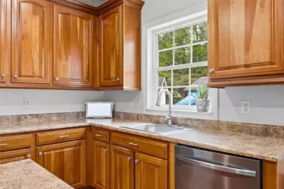 217 Arroyo Dr, Moon/Crescent Twp, PA 15108 - Photo 21