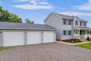 3251 Grandview Rd, Perry Township, PA 16117 - Photo 3