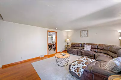31 Farmcrest Dr, Cecil, PA 15321 - Photo 5