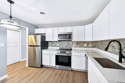 802 Casa Vita Dr, Hempfield Township, PA 15601 - Photo 5