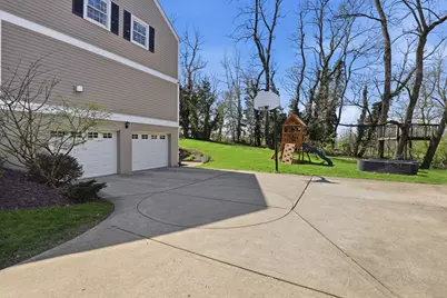 2310 Sidgefield Lane, Pittsburgh, PA 15241 - Photo 37