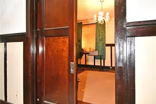 320 Jacksonia St, Pittsburgh, PA 15212 - Photo 9