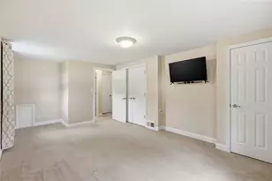 1 Suburban Ave, Collier Township, PA 15106 - Photo 21