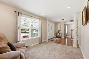 1 Suburban Ave, Collier Township, PA 15106 - Photo 5
