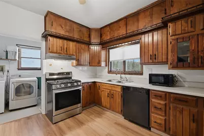 180 Franklin Ave, Vandergrift, PA 15690 - Photo 15