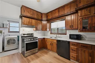 180 Franklin Ave, Vandergrift, PA 15690 - Photo 15