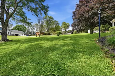 129 Meadowbrook Rd, Penn Township, PA 16053 - Photo 43