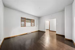 620 Broadway Ave, Stowe Township, PA 15136 - Photo 5