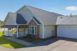 225 Rose Cir, Richland, PA 15044 - Photo 1