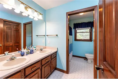 10282 Twin Hill, Pittsburgh, PA 15090 - Photo 33