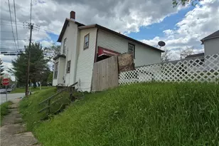 77 W Main St, Greenville Boro, PA 16125 - Photo 5